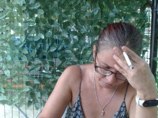 LadyHellene live webcam show