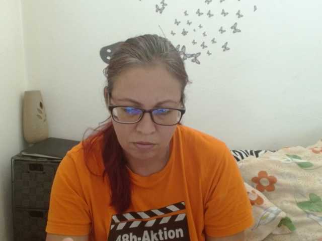 LadyHellene live cam on BongaCams