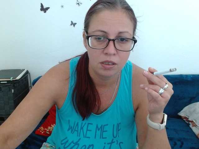 LadyHellene live stream preview