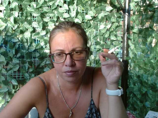 LadyHellene live webcam show
