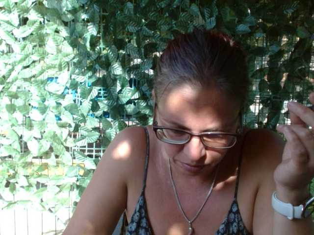 LadyHellene live webcam show