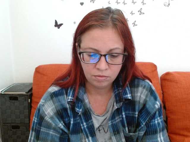 LadyHellene live cam on BongaCams