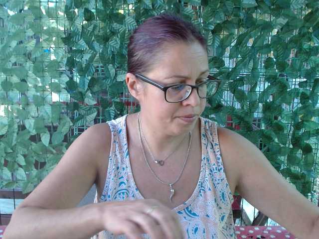 LadyHellene live cam on BongaCams