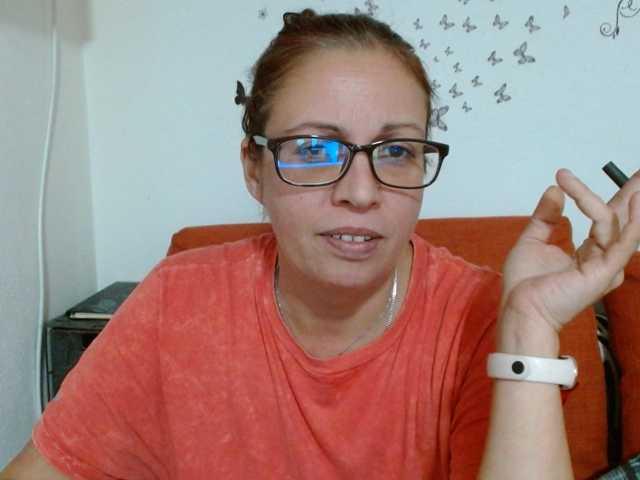 LadyHellene live cam on BongaCams