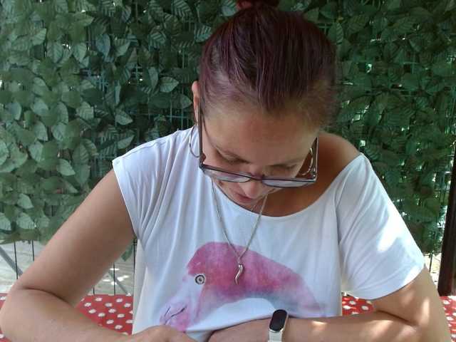 LadyHellene live cam on BongaCams
