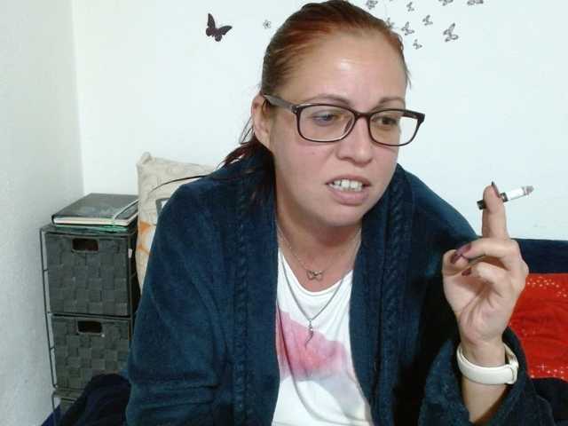 LadyHellene live cam on BongaCams