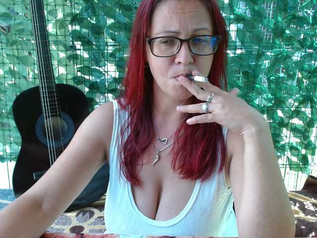 LadyHellene live cam on BongaCams
