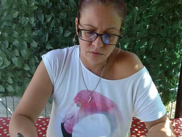 LadyHellene live cam on BongaCams