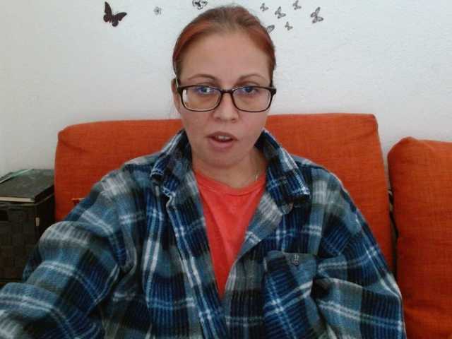 LadyHellene live cam on BongaCams