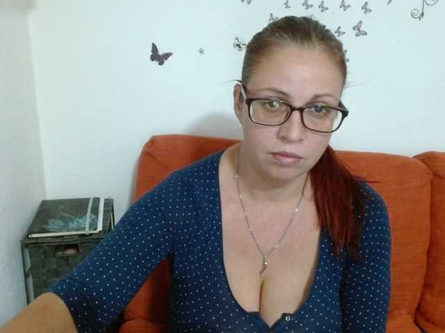 LadyHellene live cam on BongaCams