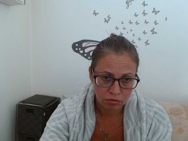 LadyHellene live cam on BongaCams