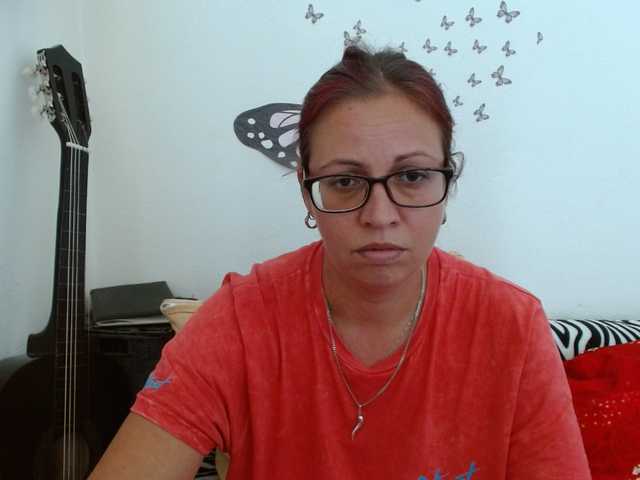 LadyHellene live cam on BongaCams