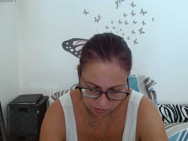 LadyHellene live cam on BongaCams