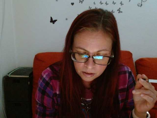 LadyHellene live cam on BongaCams