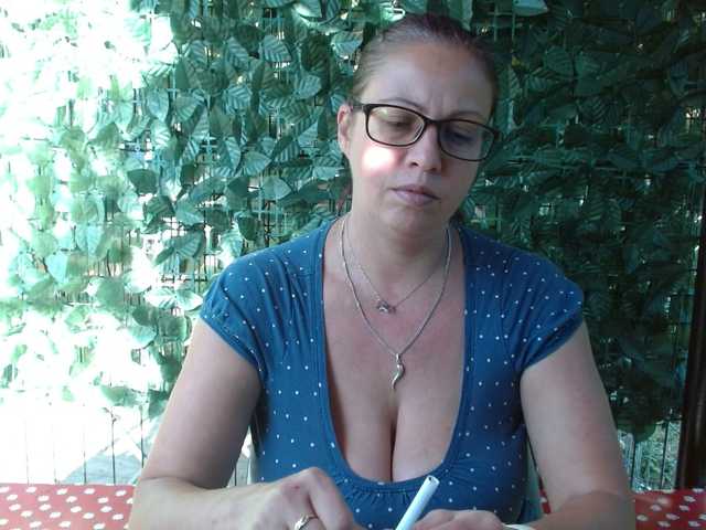 LadyHellene live cam on BongaCams
