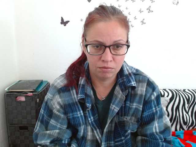 LadyHellene live cam on BongaCams