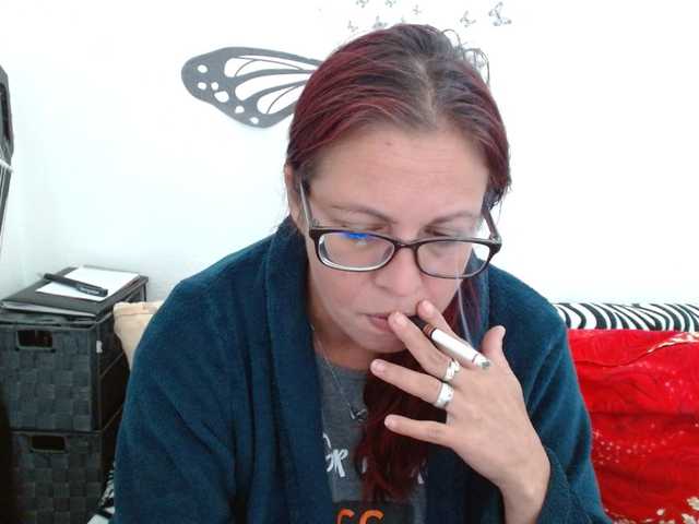 LadyHellene live cam on BongaCams