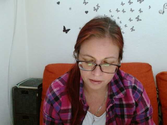 LadyHellene live cam on BongaCams