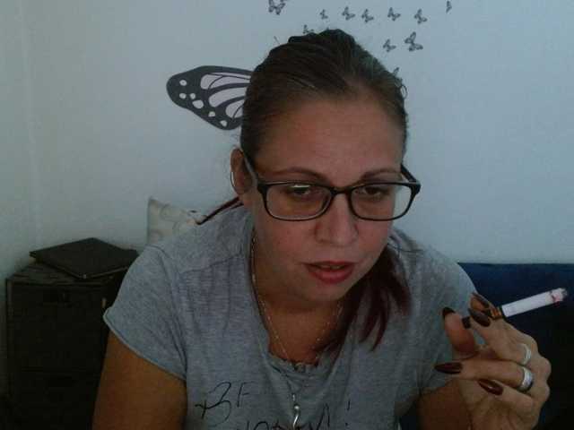 LadyHellene live cam on BongaCams