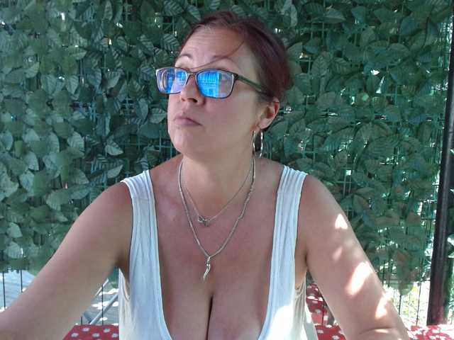 LadyHellene live cam on BongaCams