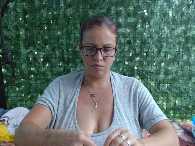 LadyHellene live cam on BongaCams