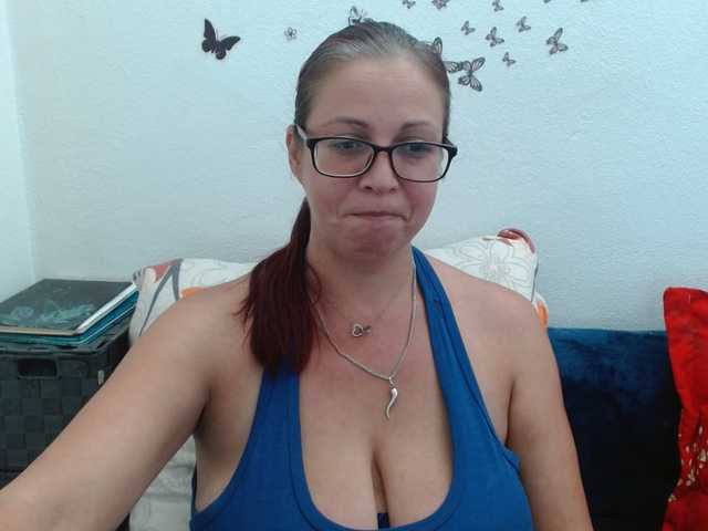 LadyHellene live cam on BongaCams