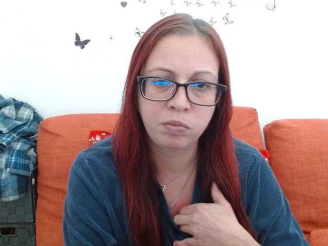 LadyHellene live cam on BongaCams