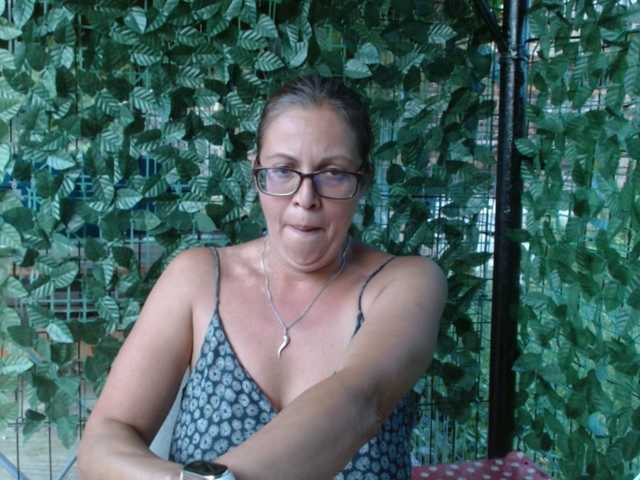 LadyHellene live cam on BongaCams