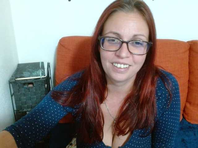 LadyHellene live cam on BongaCams