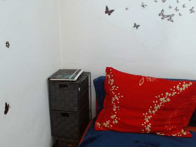 LadyHellene live cam on BongaCams