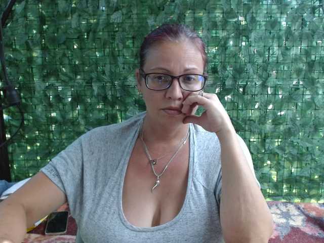 LadyHellene live cam on BongaCams