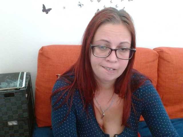 LadyHellene live cam on BongaCams