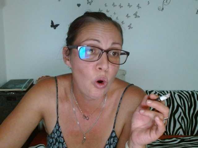 LadyHellene live cam on BongaCams