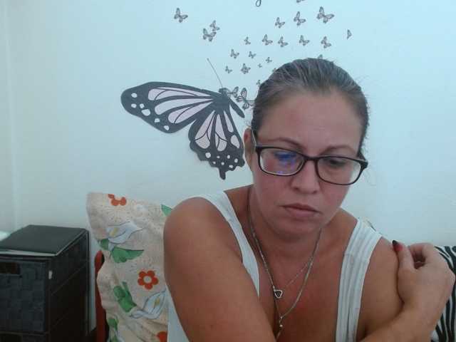 LadyHellene live cam on BongaCams