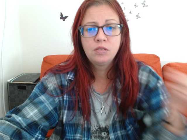 LadyHellene live cam on BongaCams
