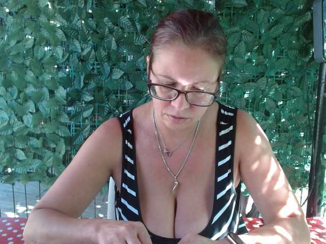 LadyHellene live cam on BongaCams