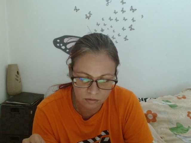 LadyHellene live cam on BongaCams