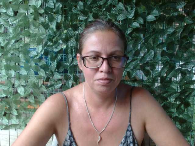 LadyHellene live webcam show