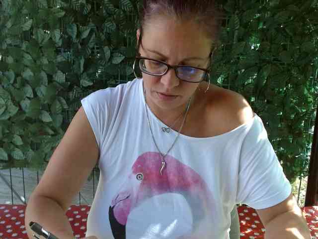 LadyHellene webcam