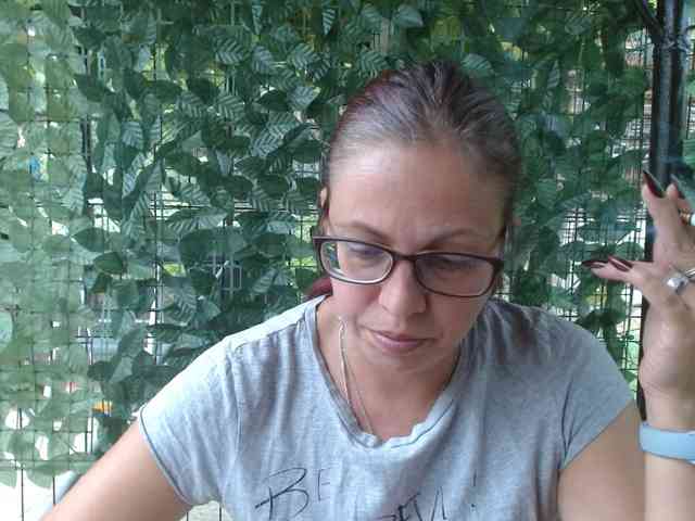 LadyHellene webcam