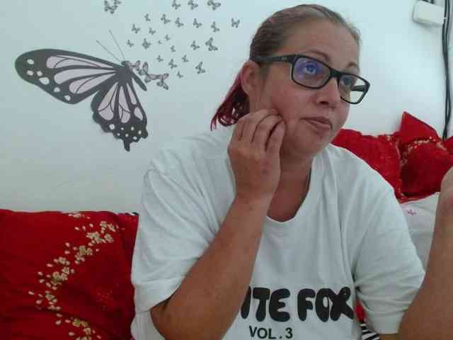 LadyHellene bongacams