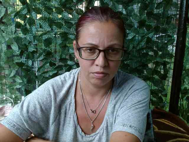 LadyHellene webcam