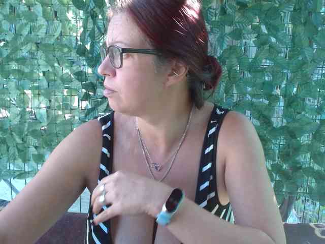 LadyHellene webcam