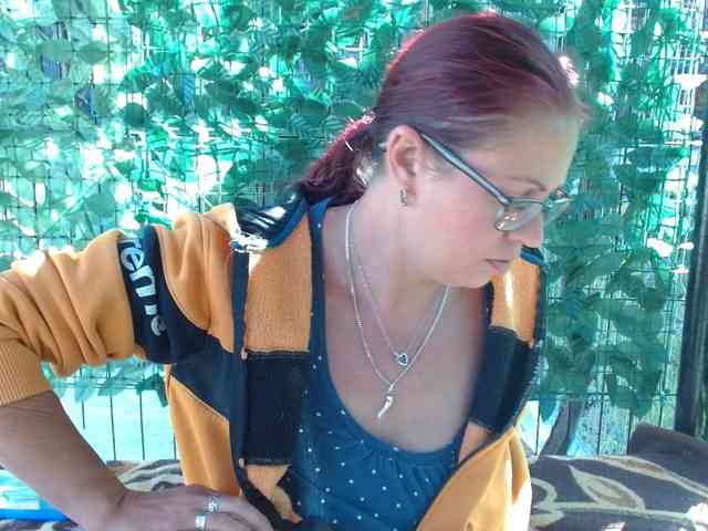 LadyHellene webcam