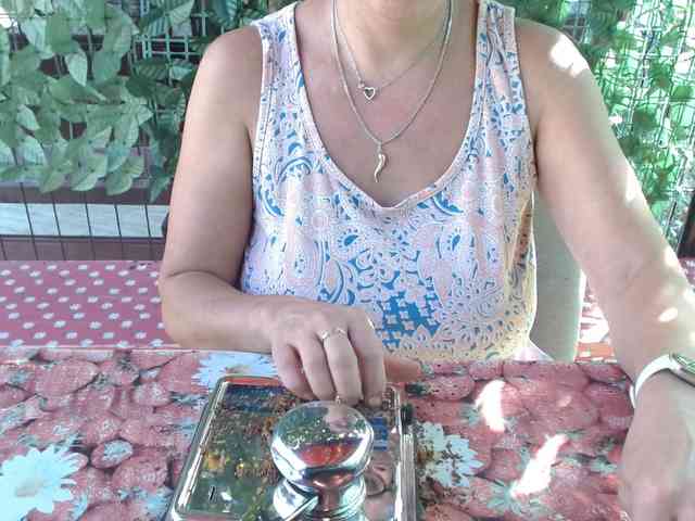LadyHellene webcam