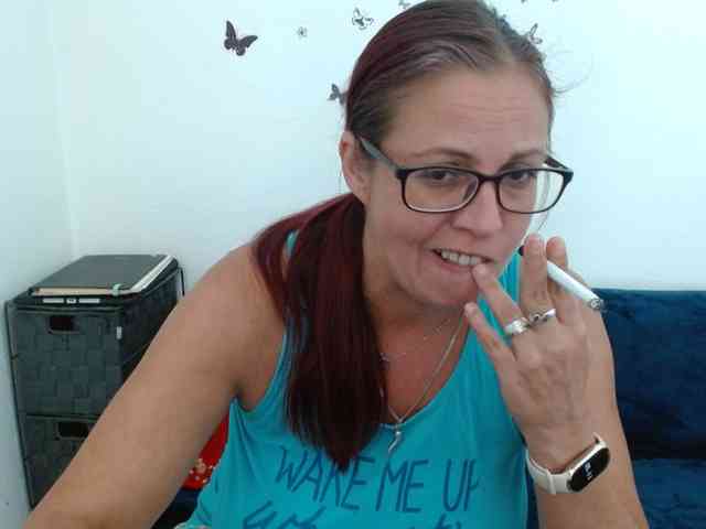 LadyHellene webcam