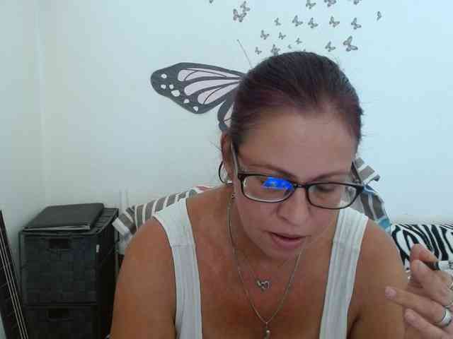 LadyHellene LadyHellene