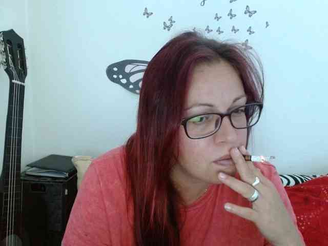 LadyHellene webcam