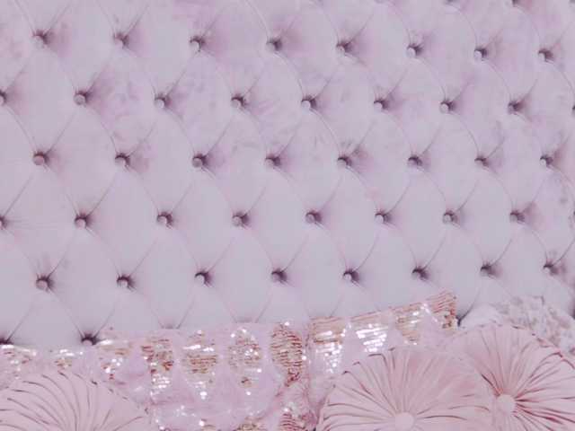 PenelopeLynnx's BongaCams show and profile