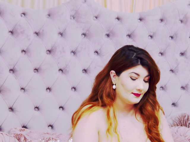 PenelopeLynnx's BongaCams show and profile
